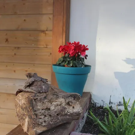 Oda ve Kahvaltı Les Du Houron