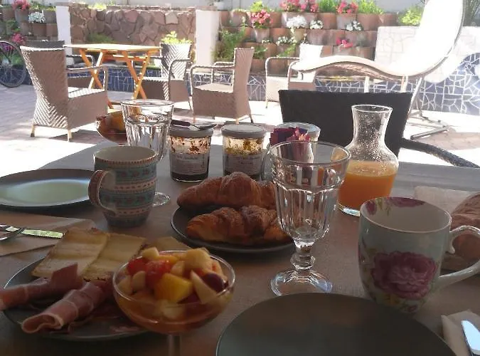 Bed & Breakfast Les Du Houron 4*