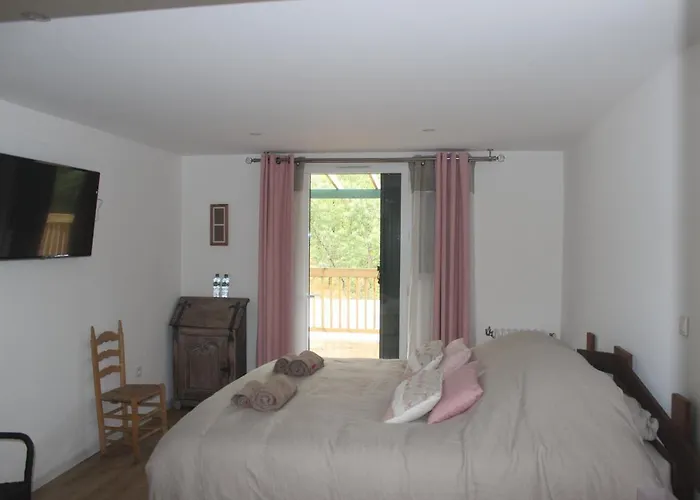 Les Du Houron Bed & Breakfast